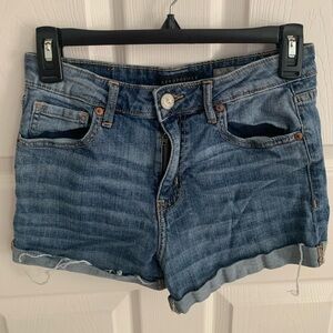 Size 6 high waisted shorts from aéropostale